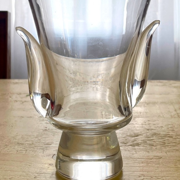 RARE Signed STEUBEN Art Glass Crystal Footed Vase 7 1/2” High, 5 1/4” Wide - Picture 1 of 3